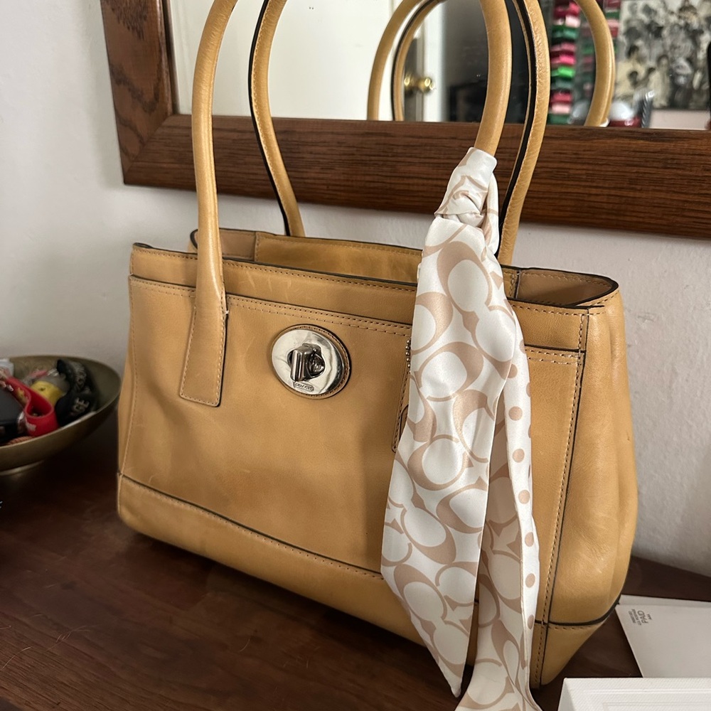 Vintage Coach Hampton Madeline handbag in yellow leather.